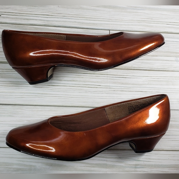 Soft Style Shoes Soft Style By Hush Puppies Womens Brownishcopper